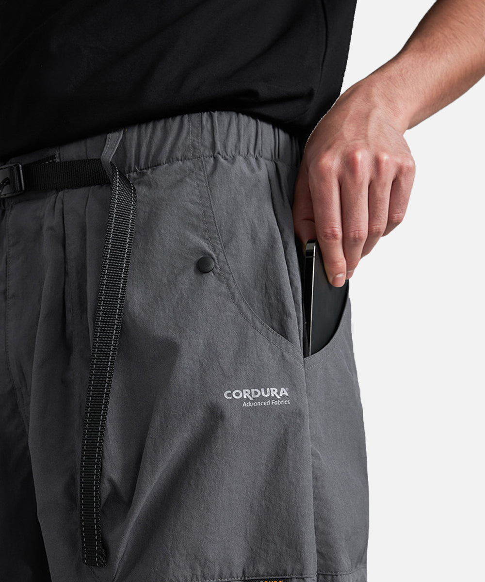 MULTI-POCKET OUTDOOR SHORTS