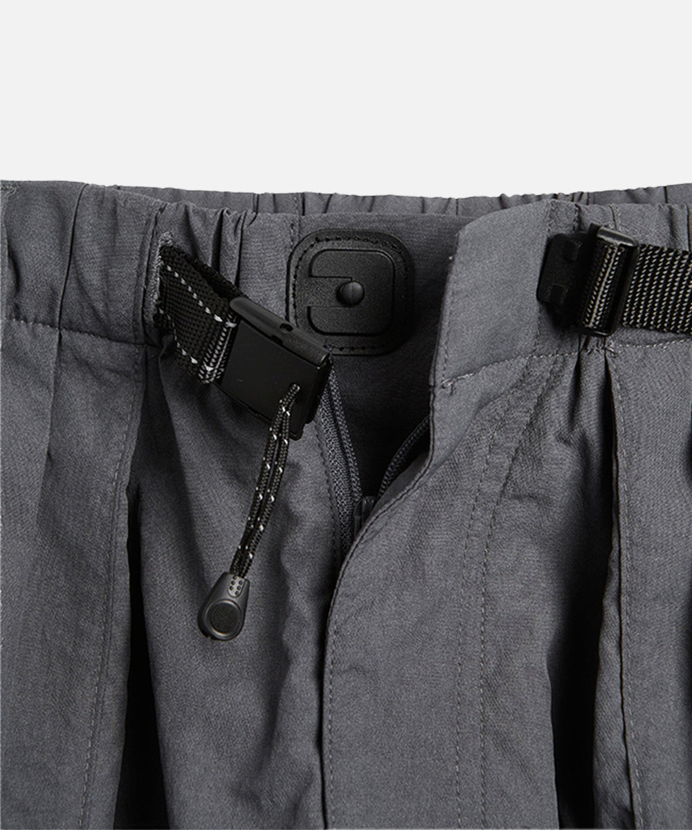 MULTI-POCKET OUTDOOR SHORTS